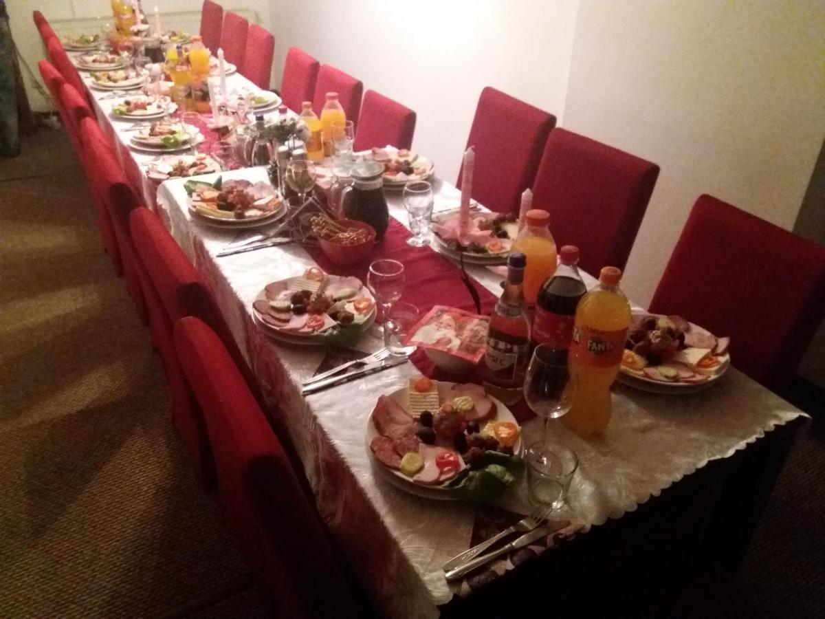 מלון Lupeni  Casa Germana מראה חיצוני תמונה